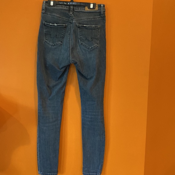 Ladies Colin’s jeans in size 25 x 29. High rise with lots of stretch. - Picture 3 of 10